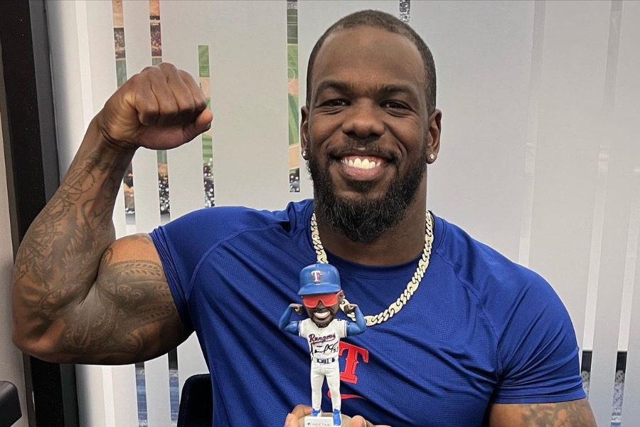 《MLB》上一戰被丟觸身引衝突 賈西亞吞4K照樣扛出滿貫彈 遊騎兵逼出第七戰