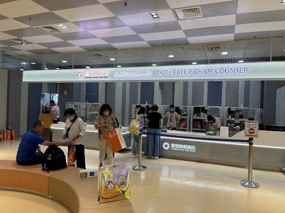 澎湖海廢再製二手袋循環櫃　2免稅店不主動給購物袋