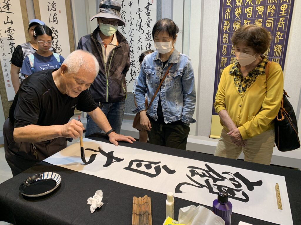 宜蘭縣書法學會「蓮花蘭雨情─書法聯誼作品展」開幕  展期至11/19