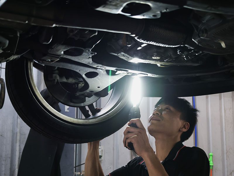 桃園專業汽車行！板金修復、引擎維修 客製化大保養一手包辦