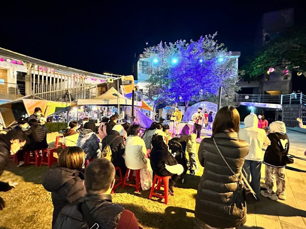 2023彰化卦山村聖誕假期　有應景的雪球屋、紅酒屋及聖誕老公互動秀