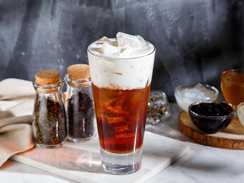 蘆洲最頂手搖飲料店!「中焙生乳紅茶」究極生乳配方綿密濃醇