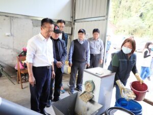 梅山鄉設黑水虻養殖示範區  有效去化廚餘改善衛生