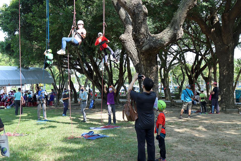 嘉義戀人公園玩攀樹　150名額限量報名