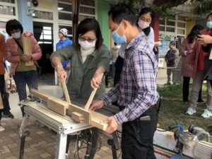 雲林推廣木座椅生活實用　國產木材節能減碳愛環境