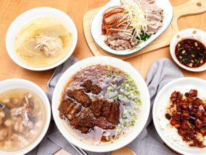 高雄肉燥飯推薦|飄香一甲子鹹香肉燥 古早味鵝肉、鴨肉必點