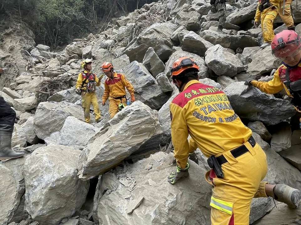 《強震最新》砂卡礑步道6失聯　亂石堆中發現2罹難者