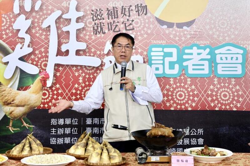 台南龍崎土雞節推出鳳梨好筍雞饗宴 黃偉哲邀請享豐盛美食慶母親節