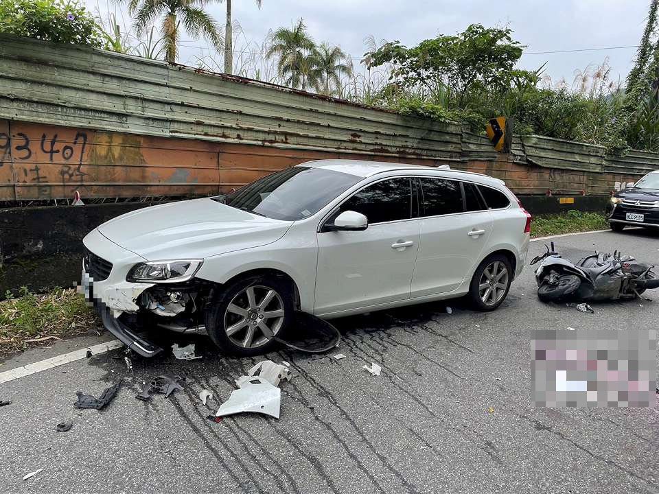 新店安康路死亡車禍　機車雙載1死1重傷