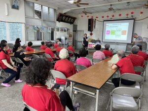 旗山警分局融入在地客家銀髮族　防詐桌遊汲新知