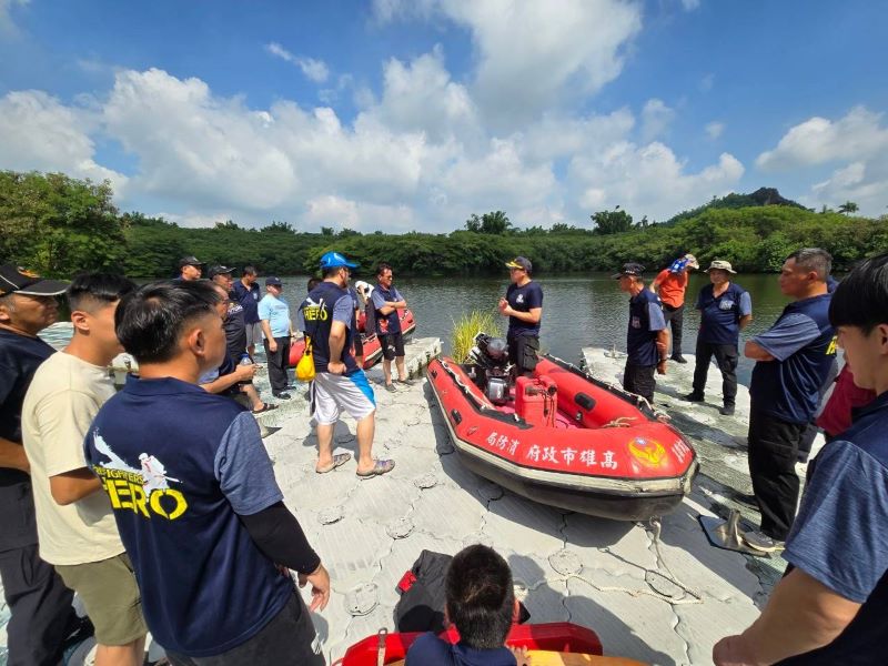 夏日戲水注意安全　內門警義消防溺大作戰