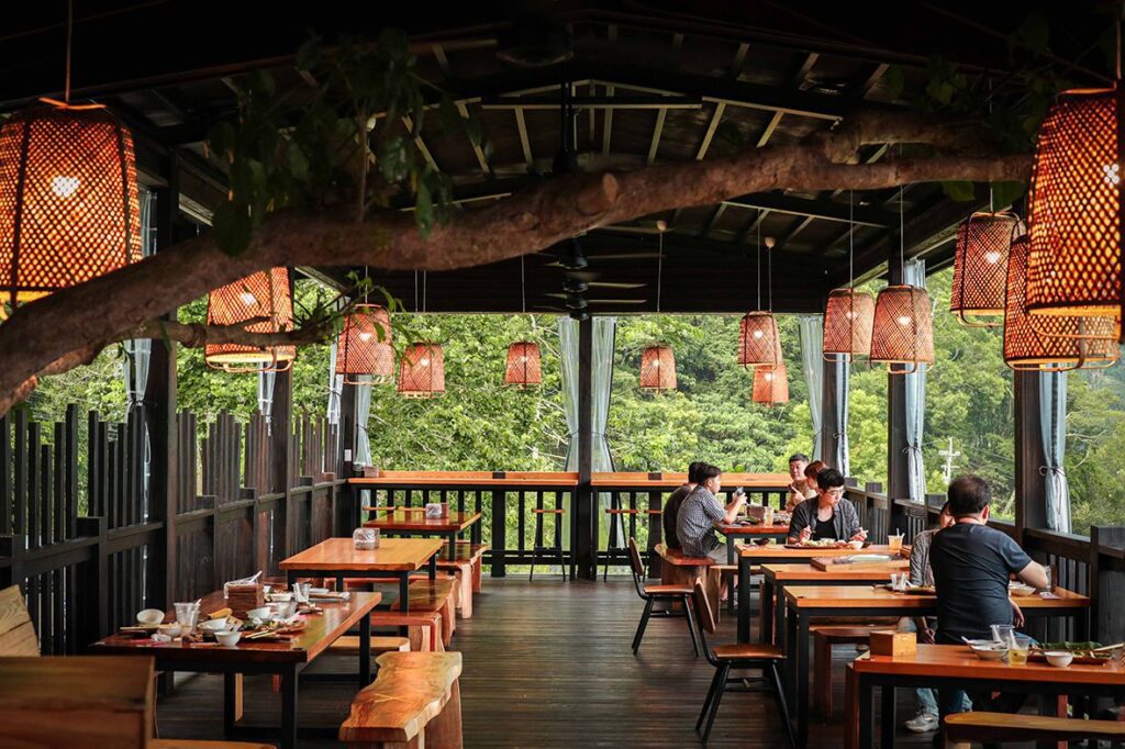 阿里山熱門鄒族餐廳　吃美食兼體驗部落文化