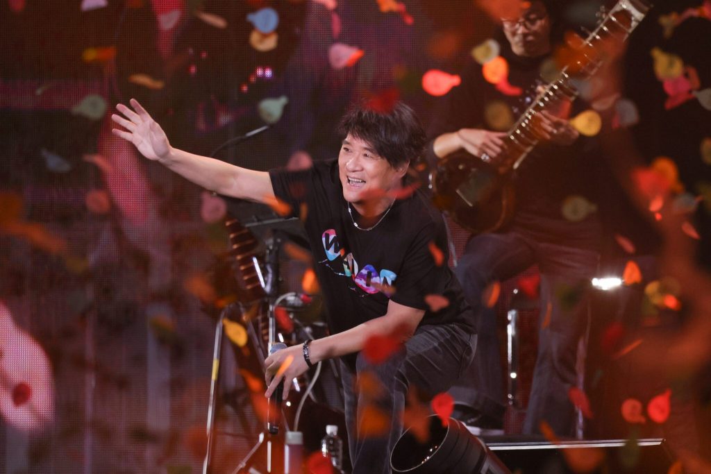 周華健續航登陸高雄港 睽違四年讓萬名歌迷嗨到集體「暈船」