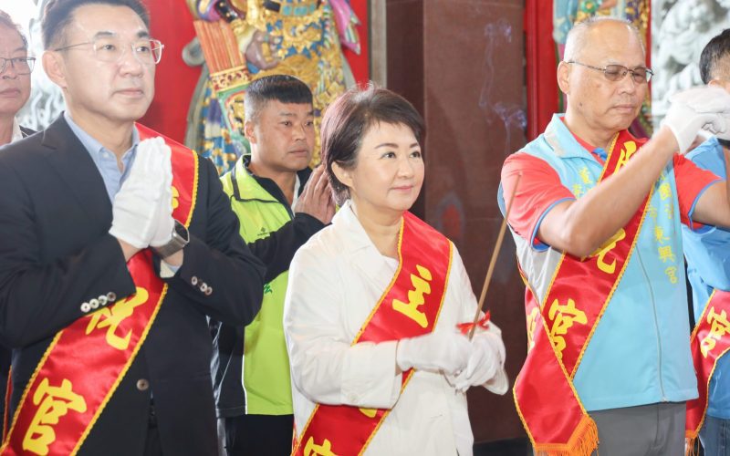 中市東勢東興宮造福鄉里　盧市長贈匾「澤厚民豐」肯定慈善力量