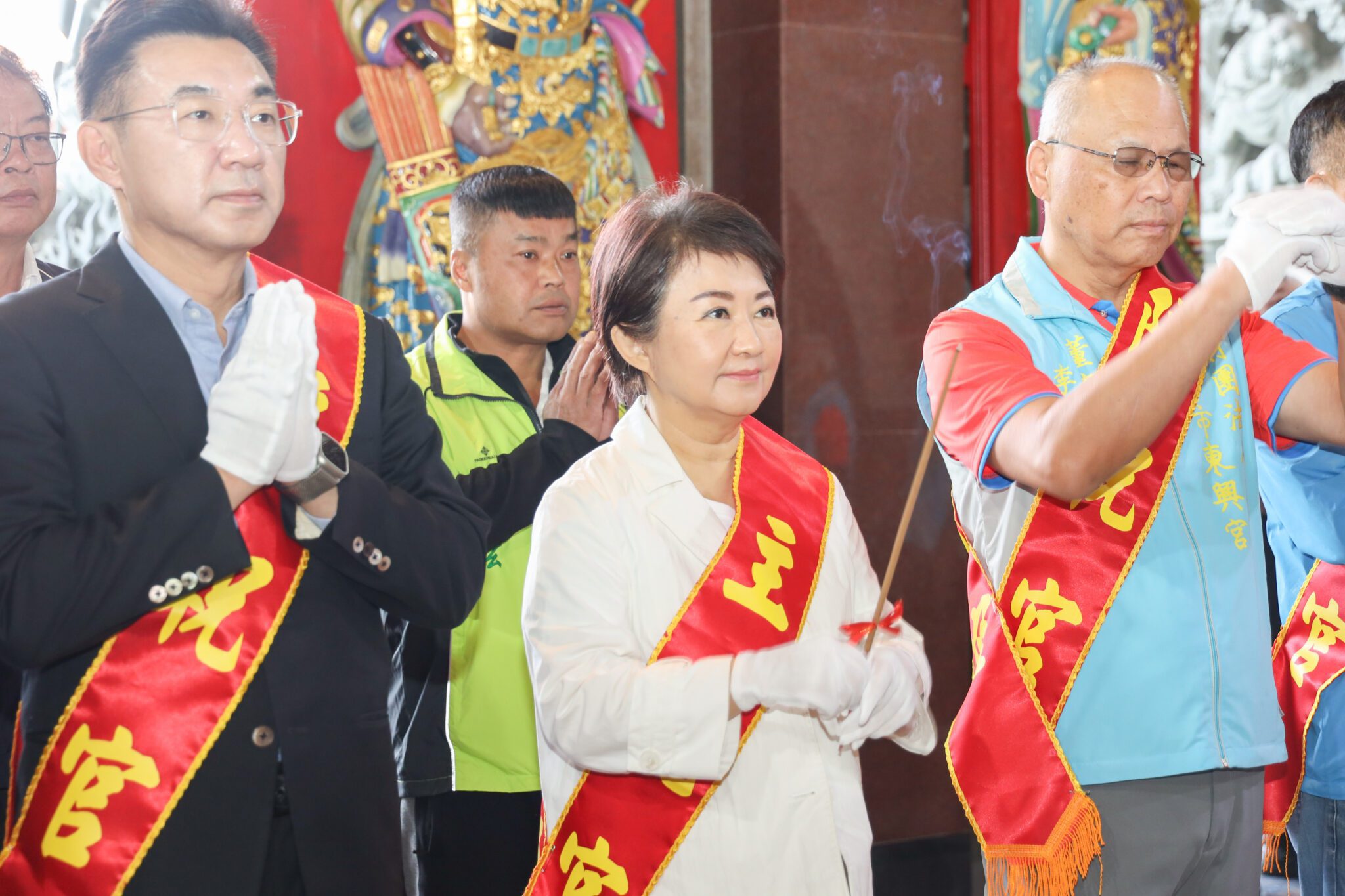 中市東勢東興宮造福鄉里　盧市長贈匾「澤厚民豐」肯定慈善力量