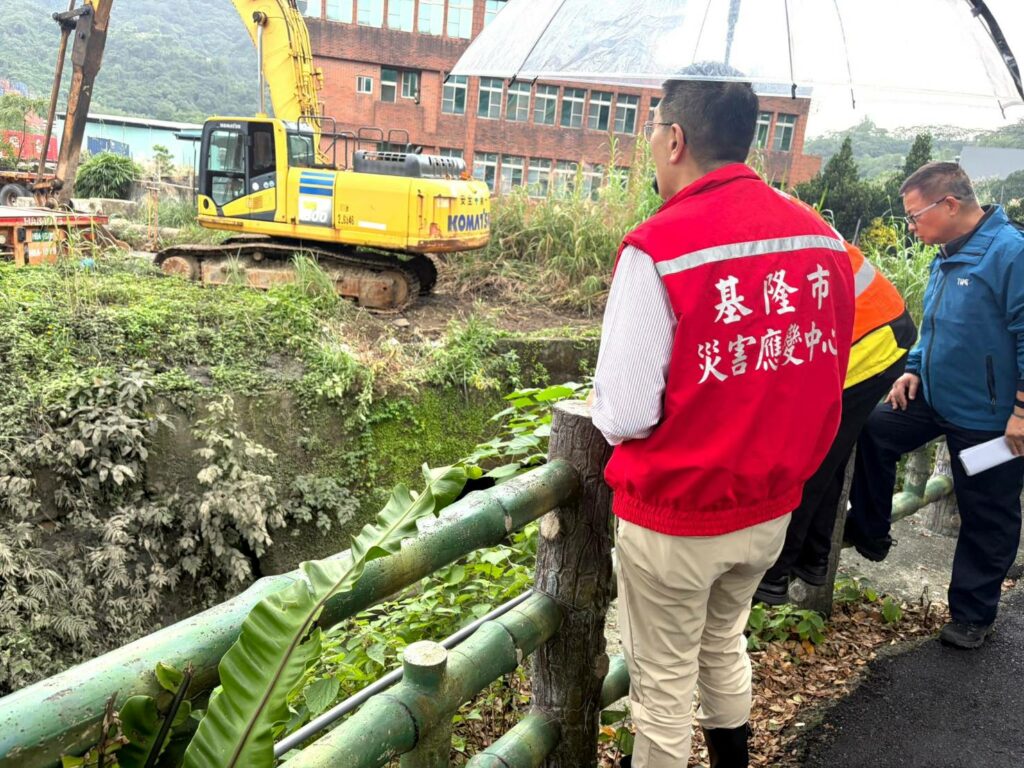 謝國樑再赴前進指揮所了解水情　確保暖暖等地區供水無虞