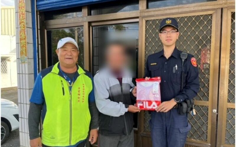 冬日南國送暖　恆警發贈保暖衣關懷弱勢