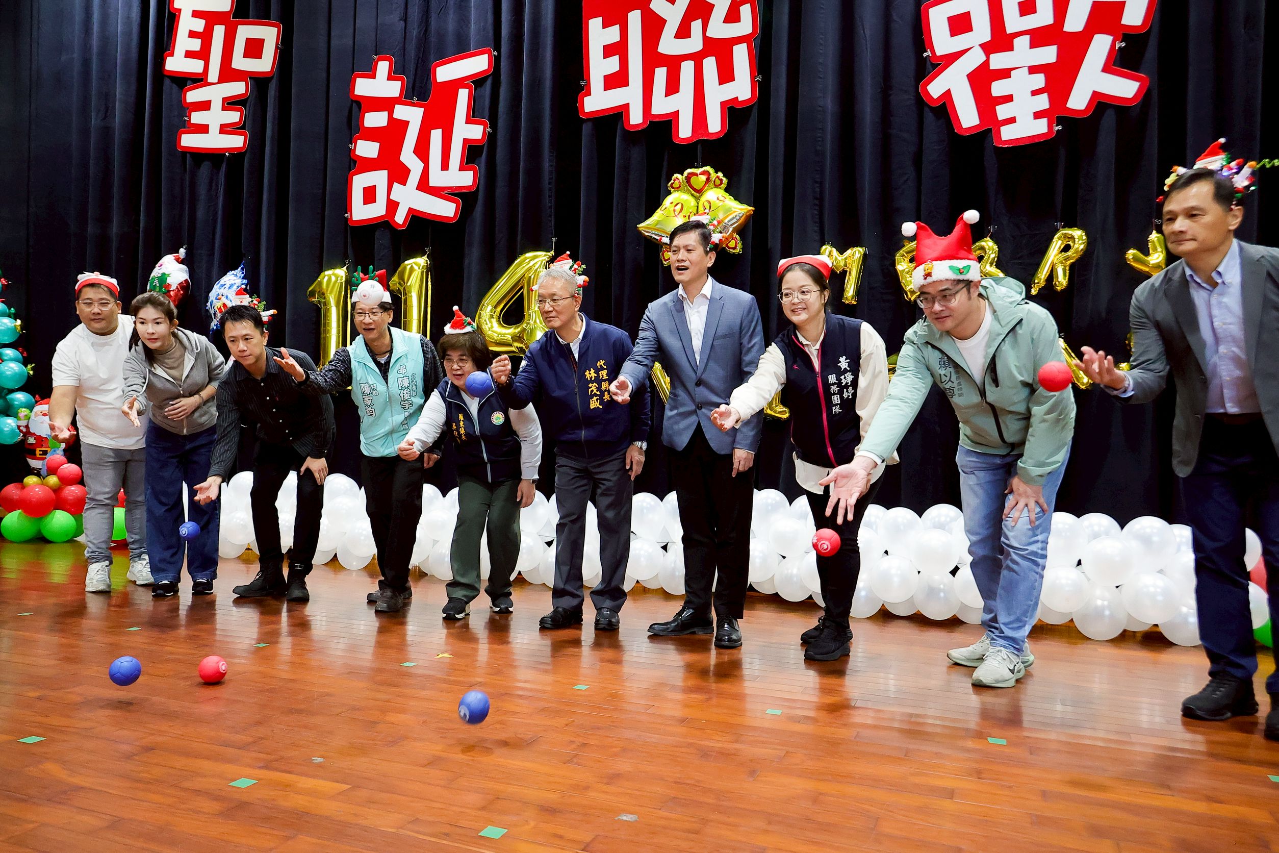 寒冬送暖聖誕聯歡  「地板滾球轉出愛  慢飛天使暖心過聖誕」