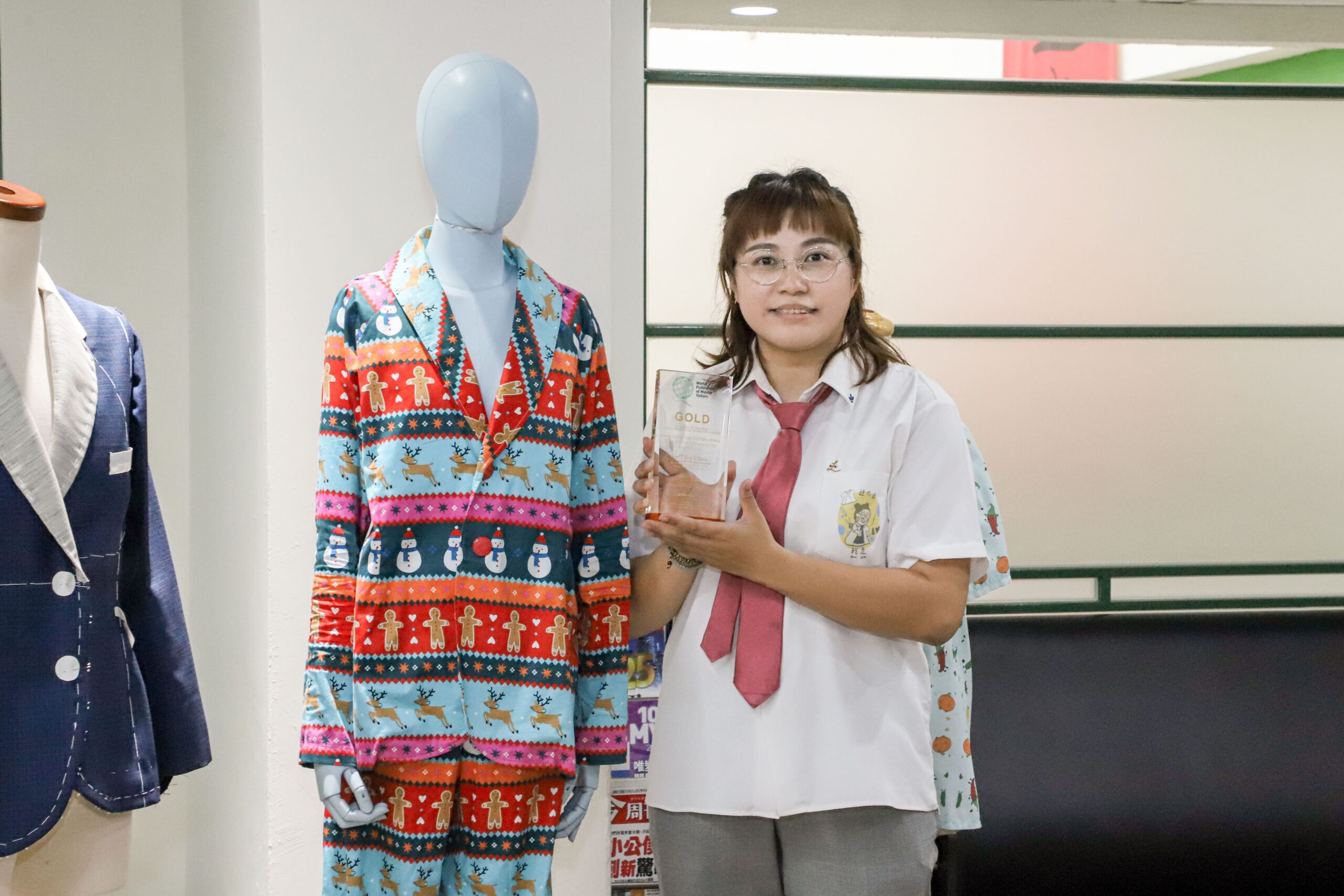 嘉義青創躍上國際舞台　陳詩婷勇奪世界洋服大賽青年組金牌