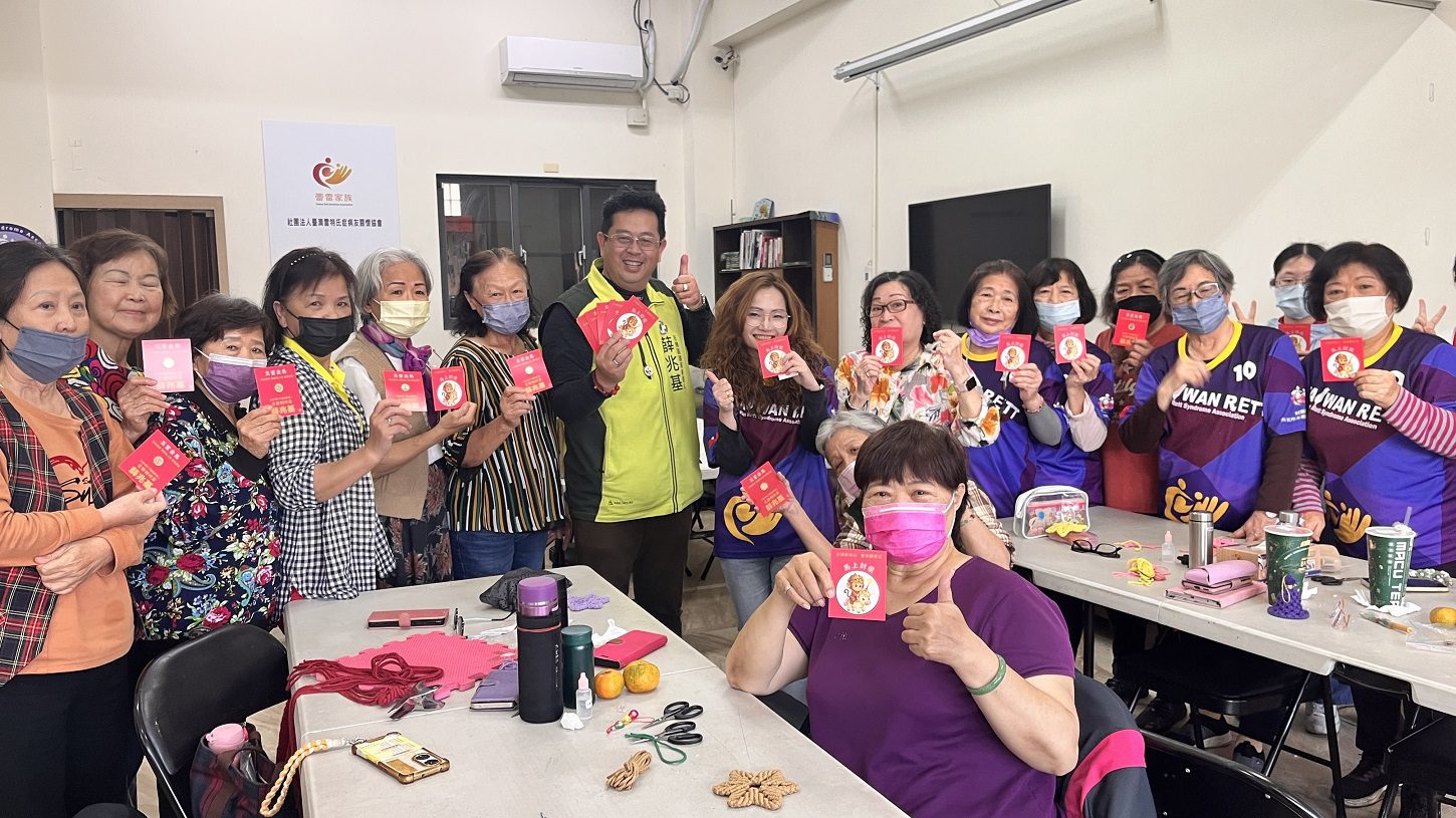 走進「搓手天使」的日常　薛兆基實地關懷雷特氏症家庭