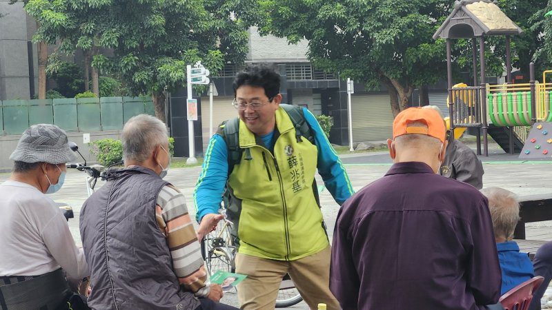 港灣新聞網／市話普及率暴跌仍做全民調？薛兆基：民意被制度扭曲