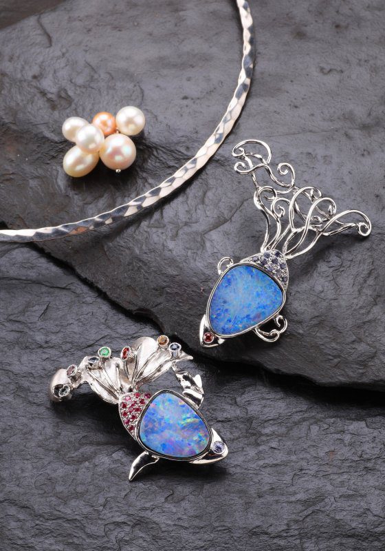 港灣新聞網／T.THREE 蒂思綠創辦人吳佳楨：以流動線條與雕塑美打造跨界珠寶藝術