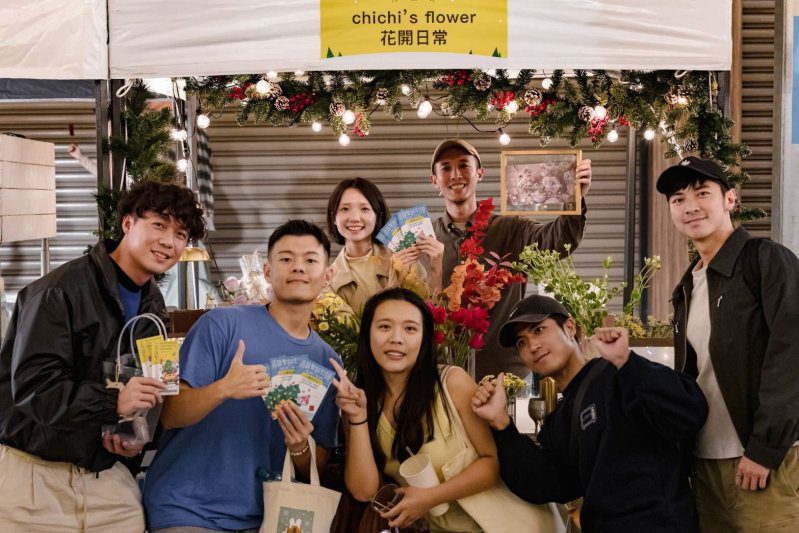 港灣新聞網／高雄聖誕生活節兩天吸20萬人！滅火器、洪佩瑜、淺堤中央公園開唱　玉竹商圈人潮爆滿