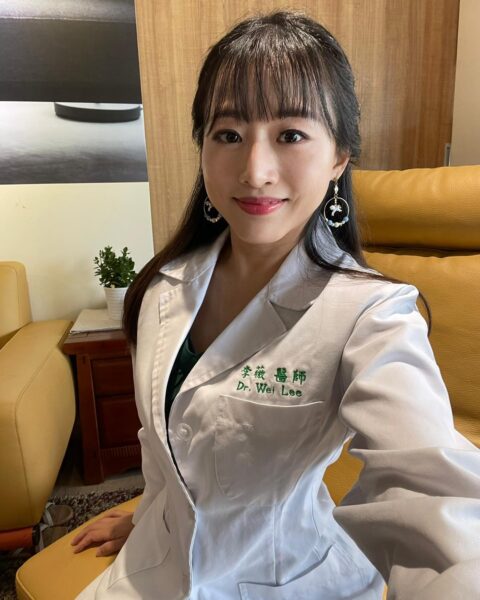 美女醫師李薇攜手白袍聯盟，開創節目 致力知識走進生活