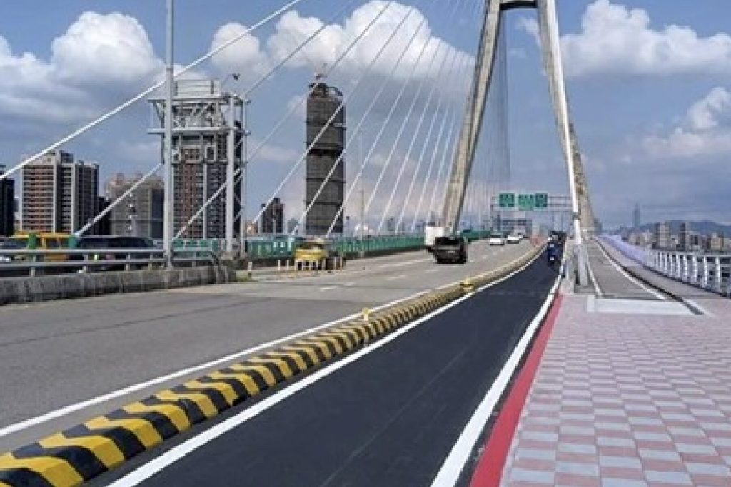 新北橋梁交通改善見成效     調整車道配置、增加整流空間     讓事故率明顯下降