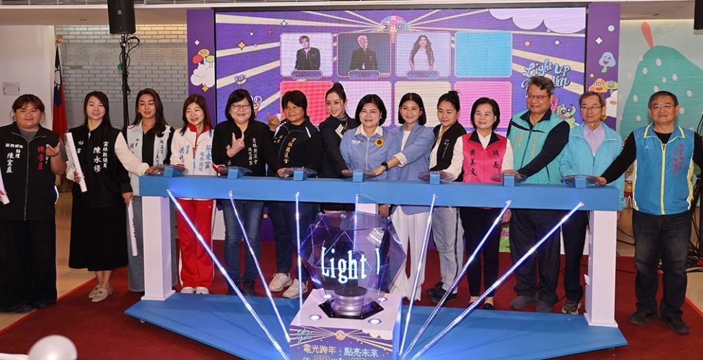 韓國人氣團體「HIGHLIGHT」跨年夜現身雲林　吸引全臺粉絲驚喜不已