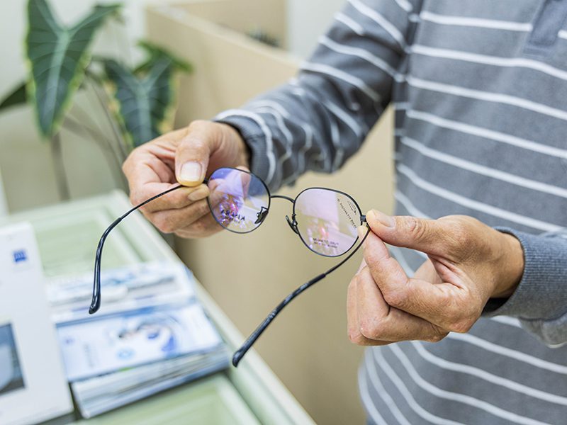 員林高評價眼鏡行！專業驗光＋舒適配鏡 慢工精配售後安心！