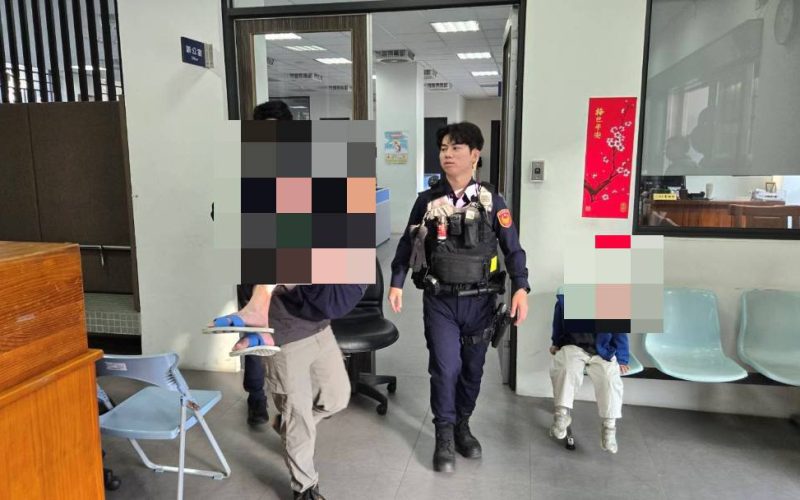 鹿港暖警協助迷失老人返家　備受民眾讚許