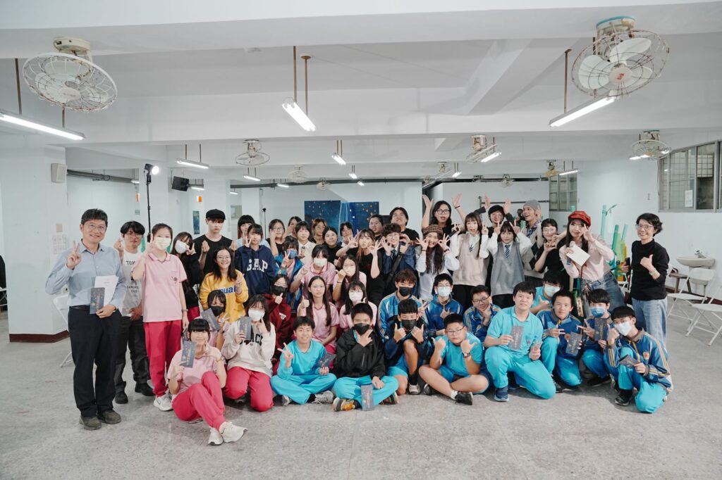 走進劇場做選擇 南大教習劇場陪國中生思考成長與責任