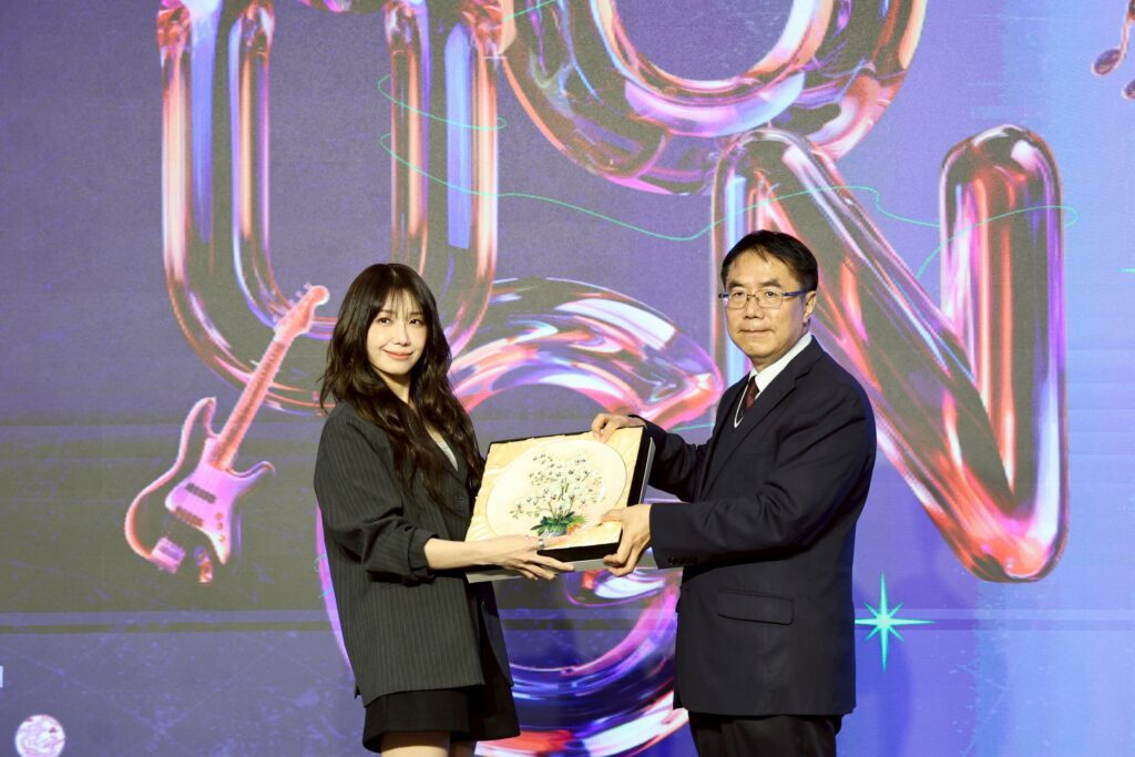 「2026台南好Young」耶誕搖滾演唱會倒數　日韓卡司川西奈月、宮崎薰、UNIS、鄭恩地提前感受台南美食魅力