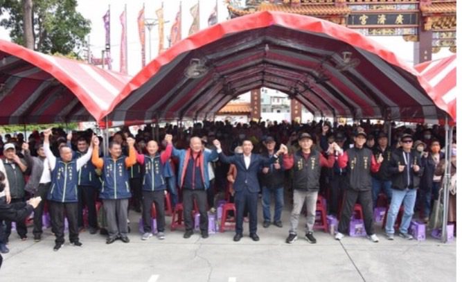 許智傑旗津開講 拋「北觀光、南都更」雙引擎 霸氣喊：市民就是最大咖