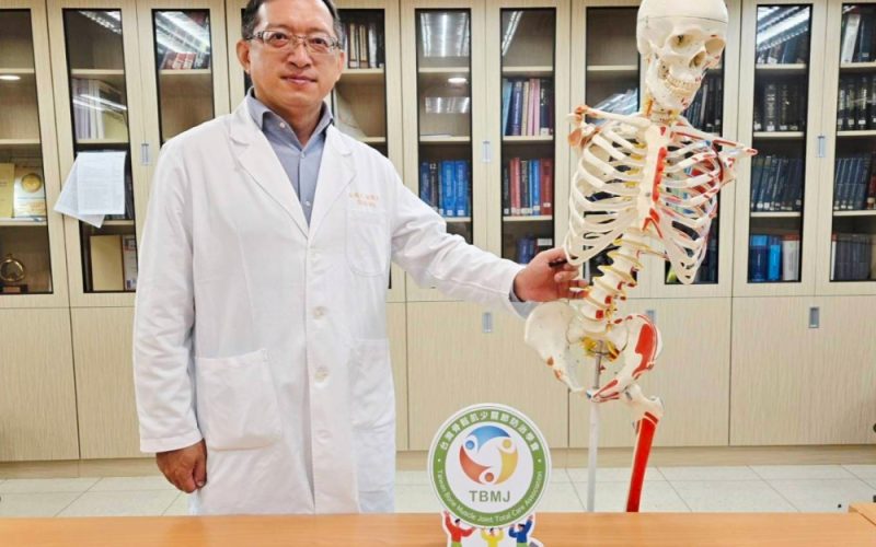 年長者骨鬆要治   牙齒也要顧  配合醫師正確用藥指引  避免隱藏風險