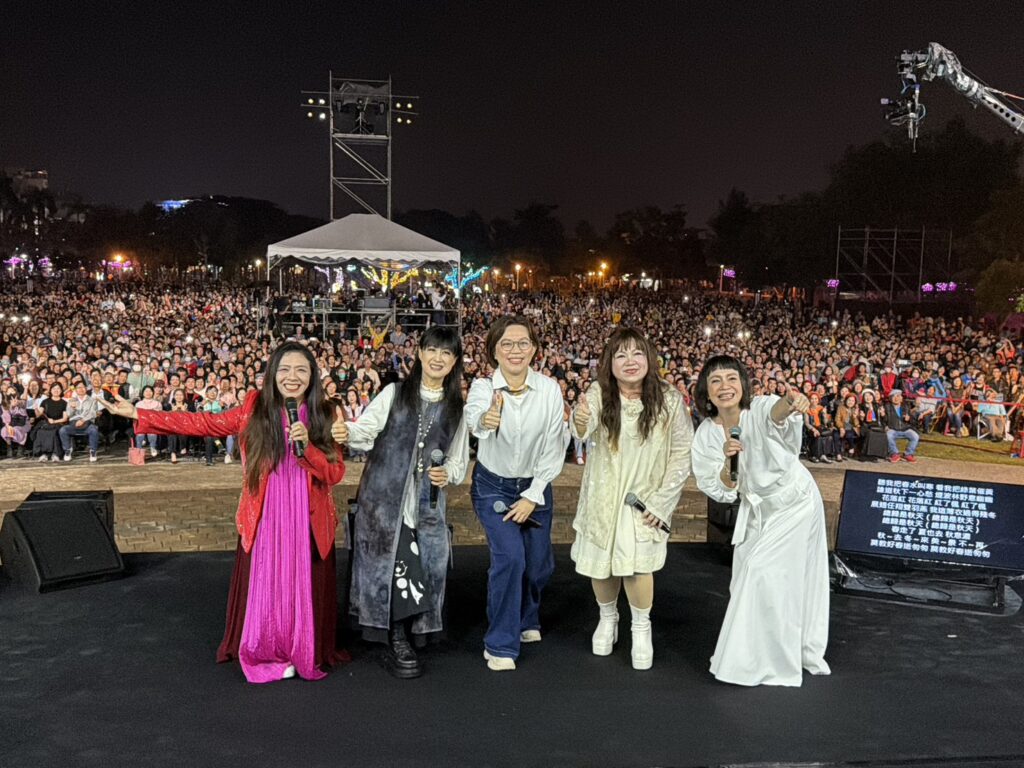 超強卡司齊聚屏東！齊豫、許景淳領銜開唱　民歌音樂會湧破萬人朝聖
