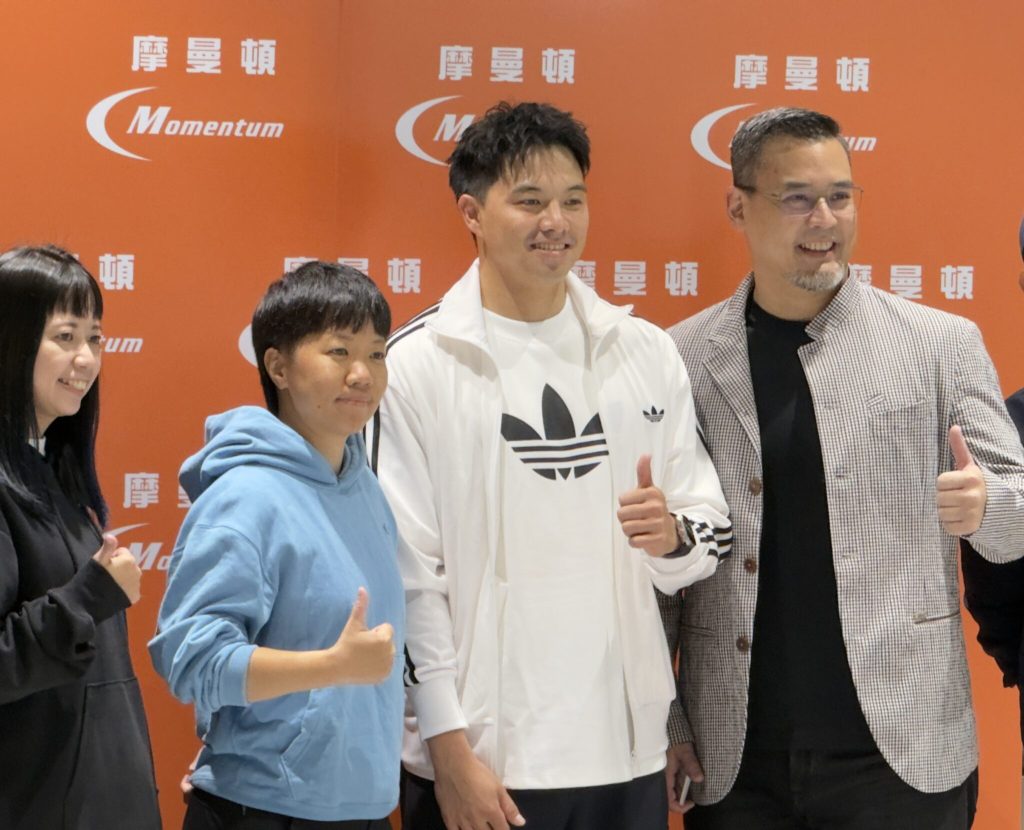 吳念庭現身摩曼頓大立店開幕　助攻打造高雄運動品牌新聚落