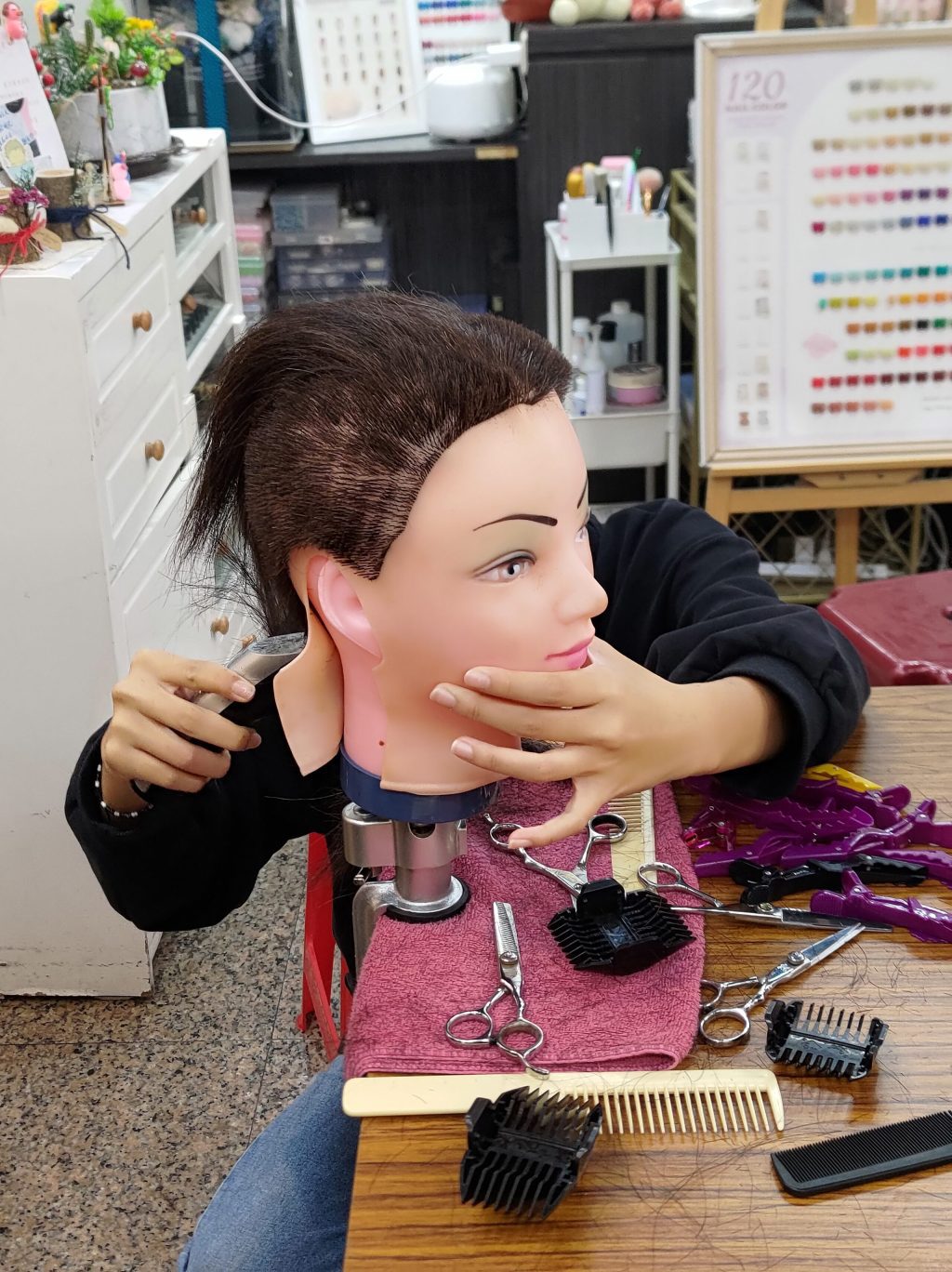 花蓮青少年生涯探索號計畫～從頭到指尖的時尚美學   培養青少年擁有發現美的眼睛