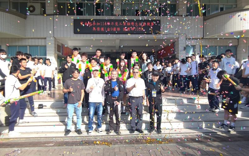 崇實技藝競賽揮出全壘打  名師賴燕烱奪金手完美傳承