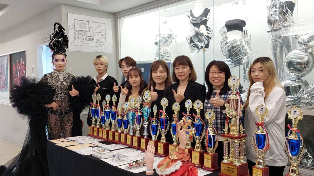 影音/2025 TSIA 國際美業菁英賽  建國科大七年霸國宴創意化妝第一