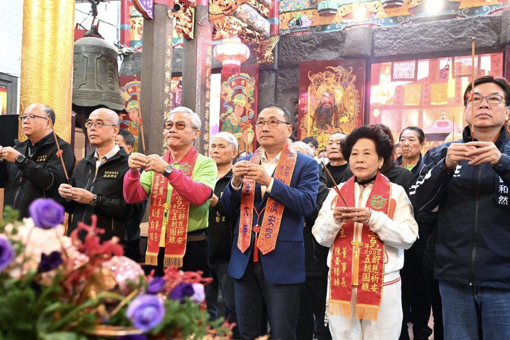 南北大帝徒步賜福！樹林濟安宮圓醮遶境盛大舉行     侯友宜親臨祈求國泰民安