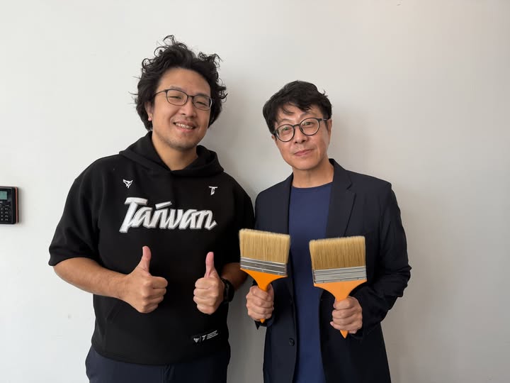 從街頭到議會，尹立與沈伯洋合拍短片　讚「有兩把刷子的人」