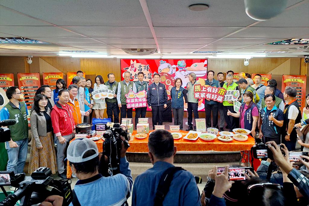 台南市場年菜登場　黃偉哲推「一馬當鮮，佳餚滿筵」迎新春