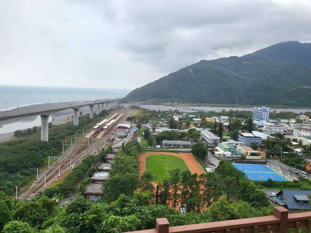 影音／蕭宇辰主持「台灣有愛」台東地標「金讚飯店」