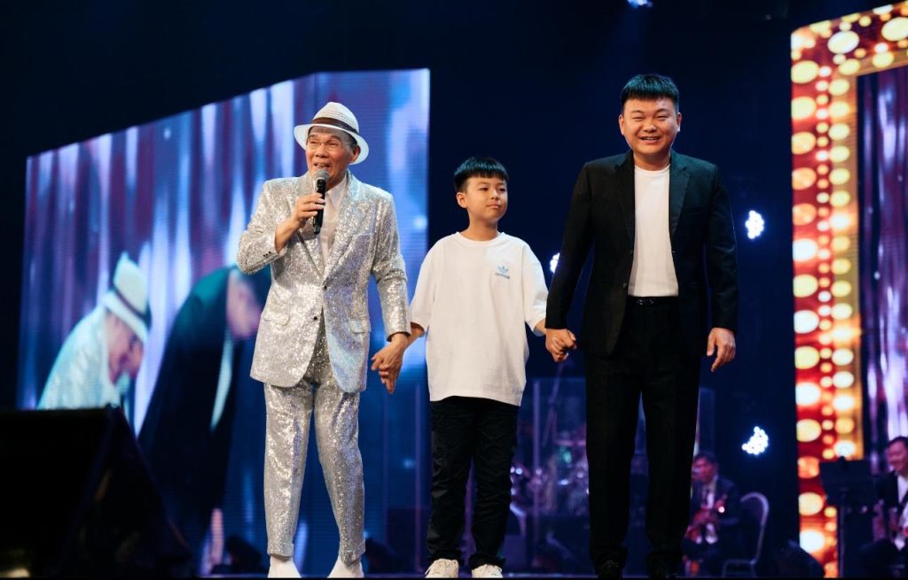 陳雷睽違18年重返獅城開唱 邀兒孫三代同堂上台像老朋友溫暖見面