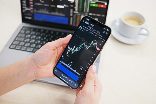 網友呼聲高! 00929再配0.08有望? 網: 年度配息最穩定!