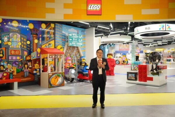 全台最大授權專賣店台灣樂高®11/29日LaLaport南港盛大開幕