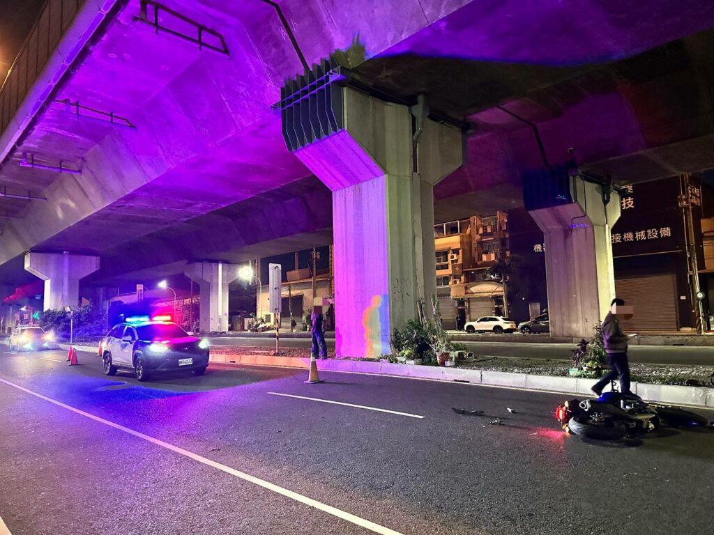 男子無照逆向肇逃辯稱精神不濟　警1小時內查緝到案送辦