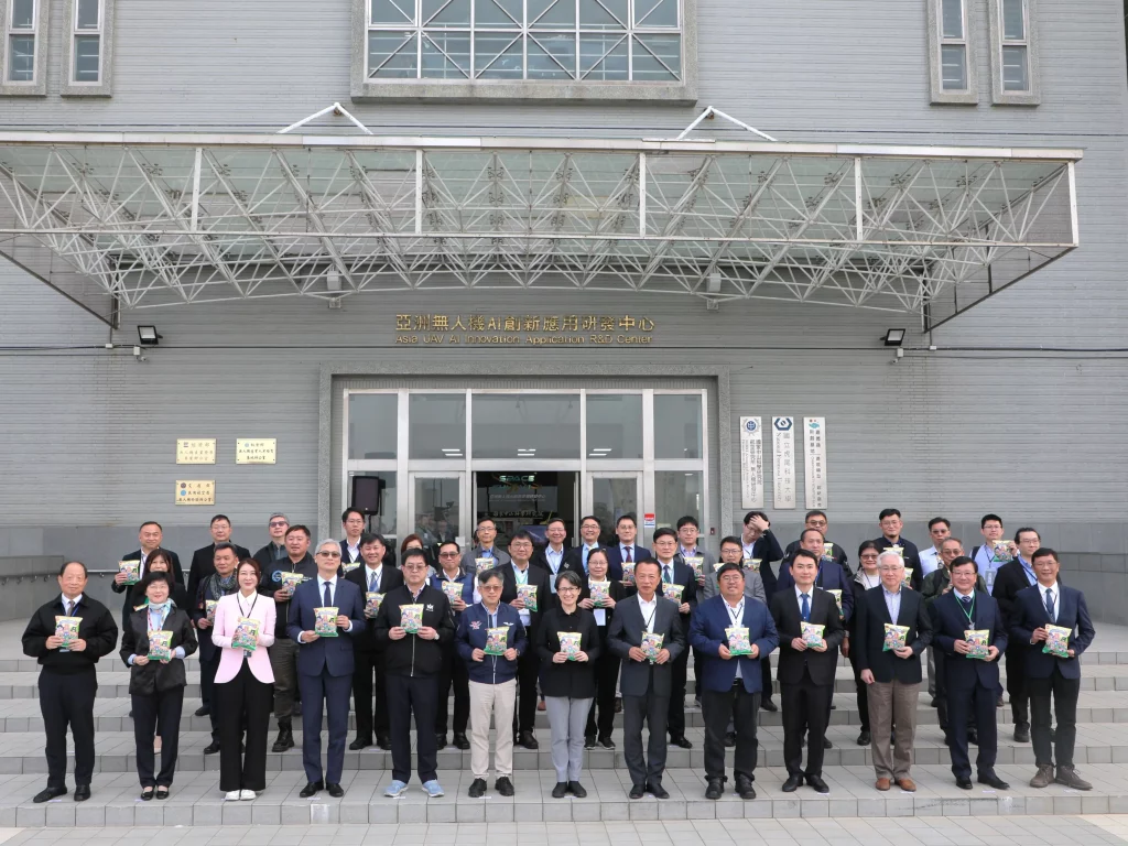 副總統蕭美琴再度訪視亞創中心　無人機國家隊